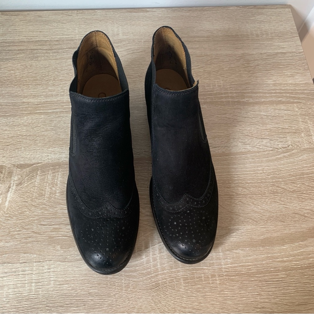 Gabor Black Suede Chelsea Boot Slip On Round Toe European Sustainable Fashion